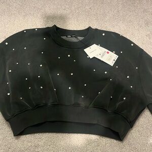 Super cute zara diamond sweatshirt!!